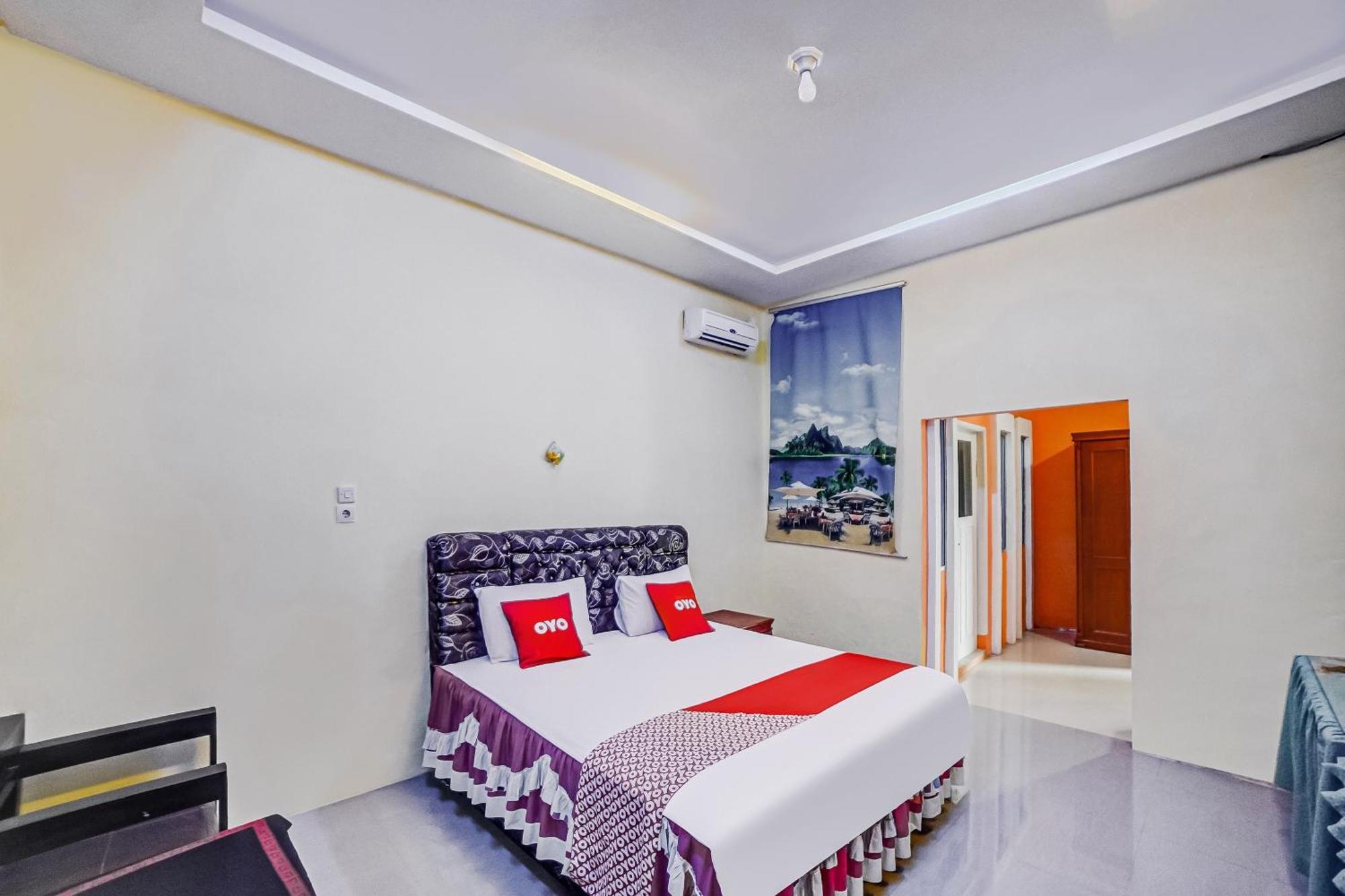 Oyo 90980 Al Karim Syariah Hotell Tanjungbalai Exteriör bild