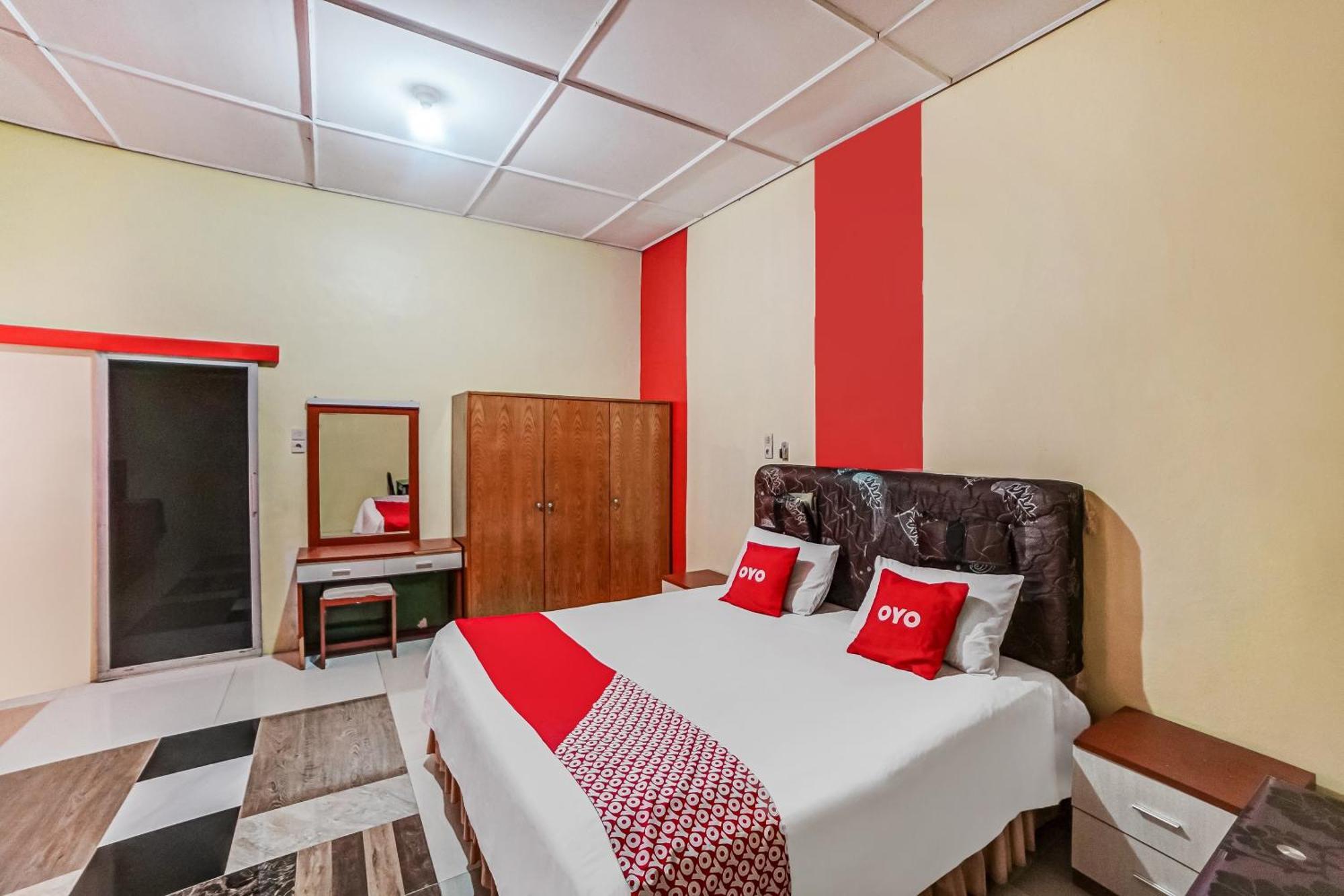 Oyo 90980 Al Karim Syariah Hotell Tanjungbalai Exteriör bild